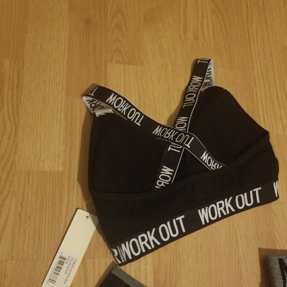 WORKOUT bra top - Picture 3 of 3